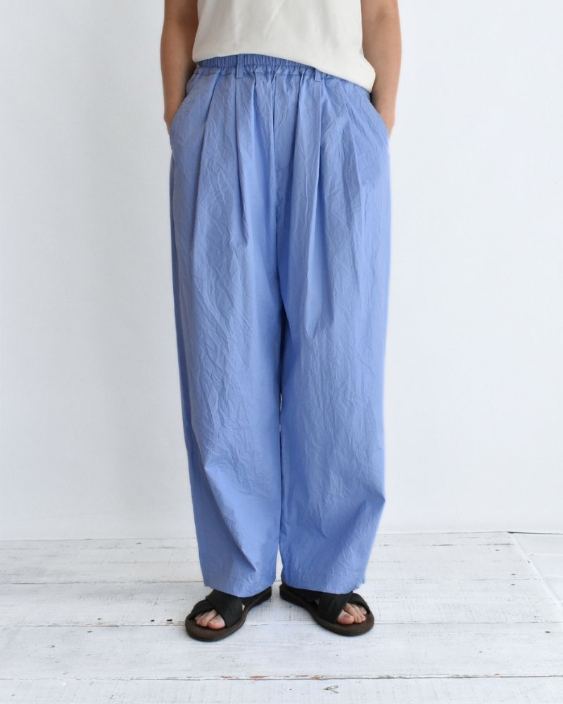 HAKU-CC Tuck Pants in Sax