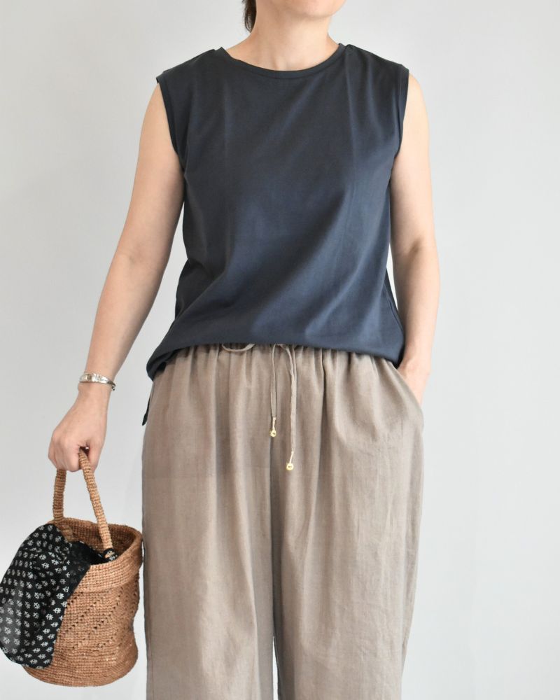 Crew Neck Tank Top in Charcoal