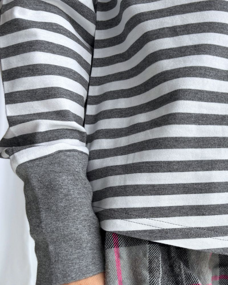 Gizandi Jersey Striped Long Tee in Charcoal/Off