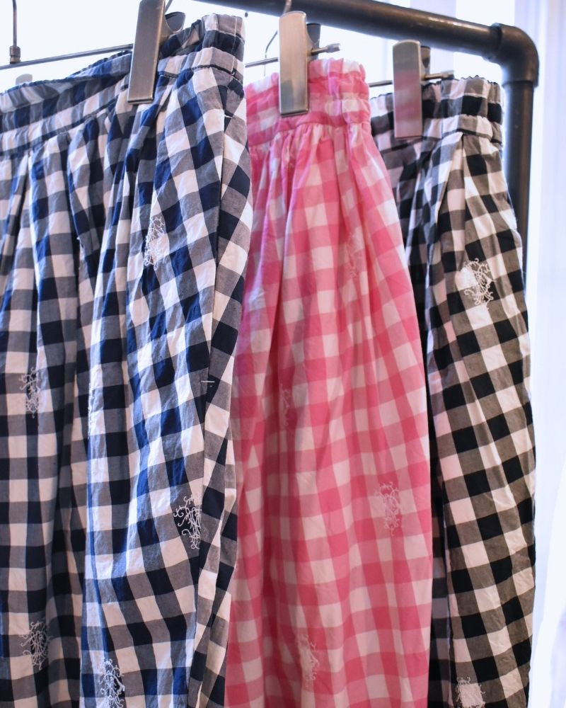 [Pre-order] S/S G1148 ORIGINAL EMBROIDERY LACE GINGHAM ameri PANTS（End of January – early February）