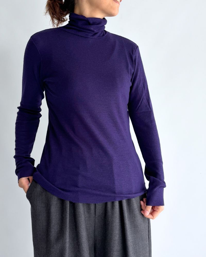 High-neck slim fit (wool) in Purple