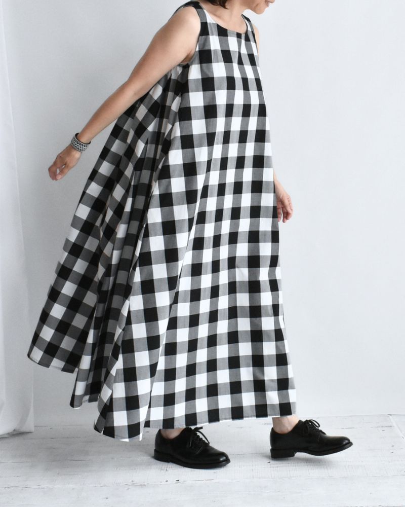 Block Check Sleeveless Flared Dress in White/Black
