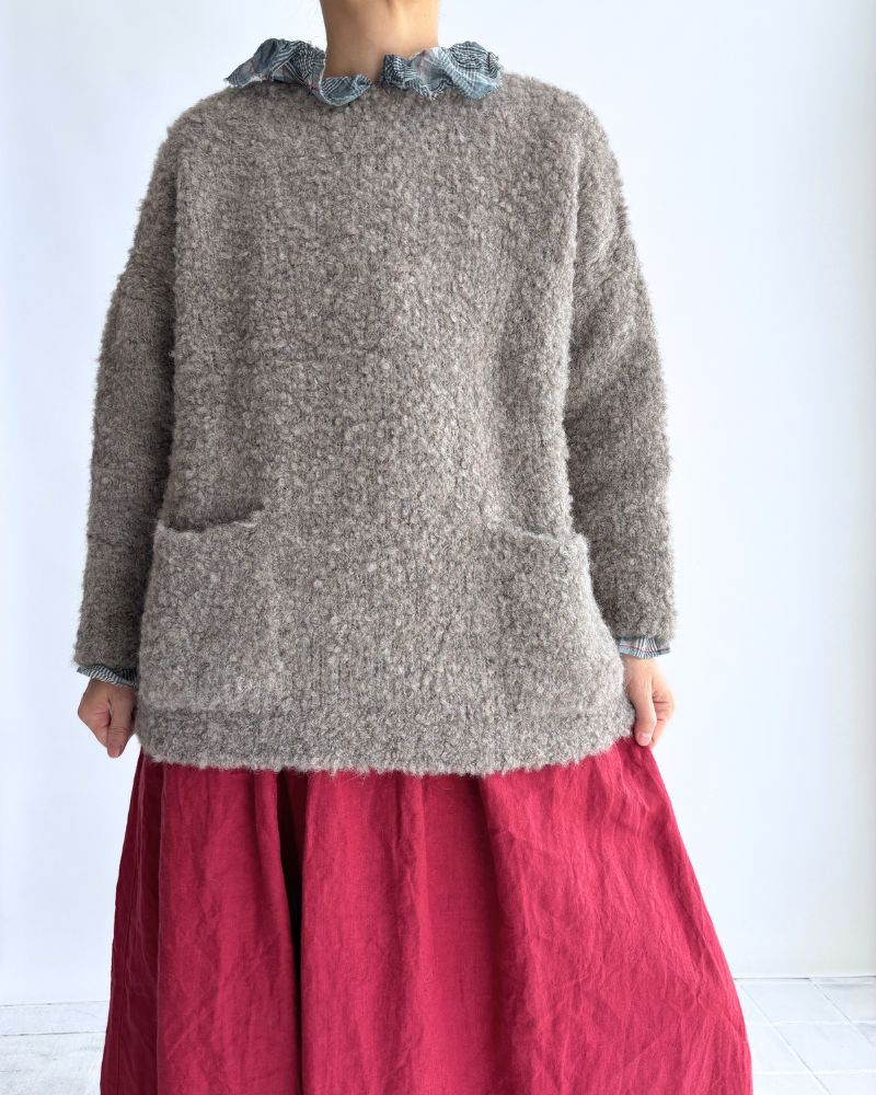 3GG BOUCLE CREW NECK PULLOVER WITH POCKET in GrayBeige