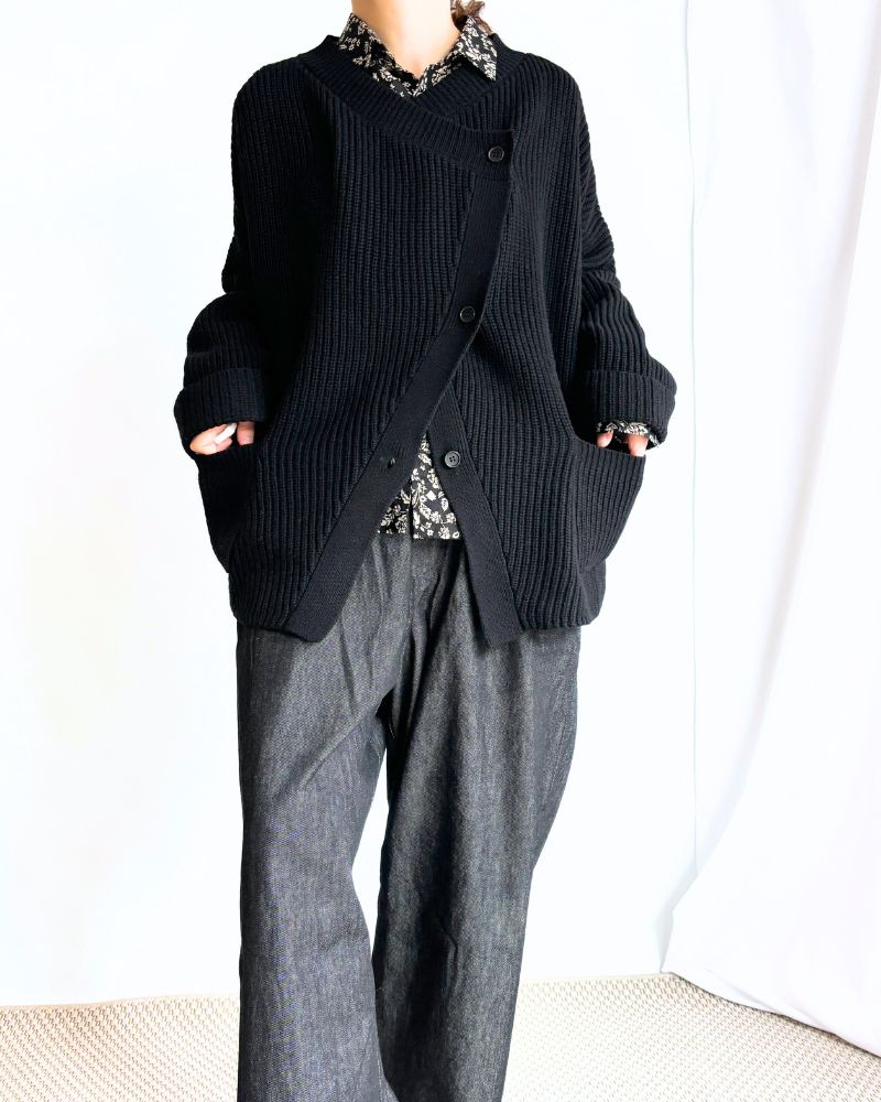 Lamb Wool Diagonal Cardigan in Black