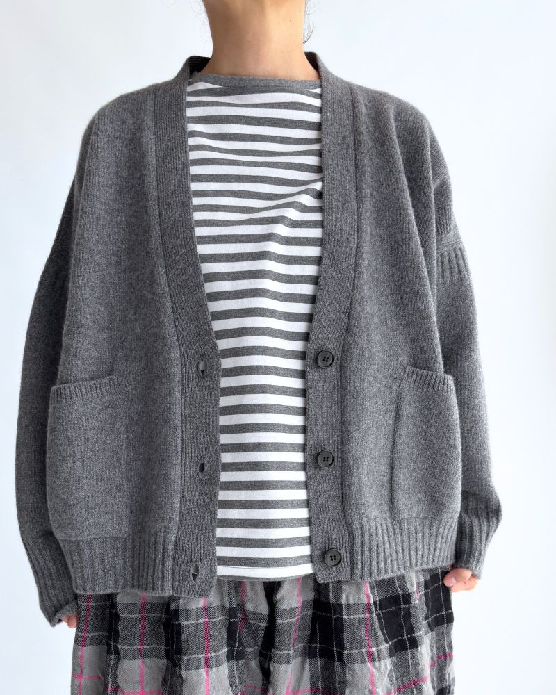 Gizandi Jersey Striped Long Tee in Charcoal/Off