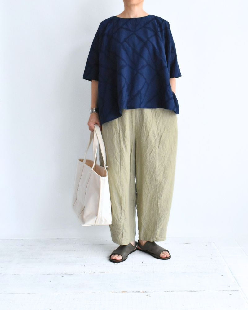 Panel Pullover Blouse (Embroidered) in Navy