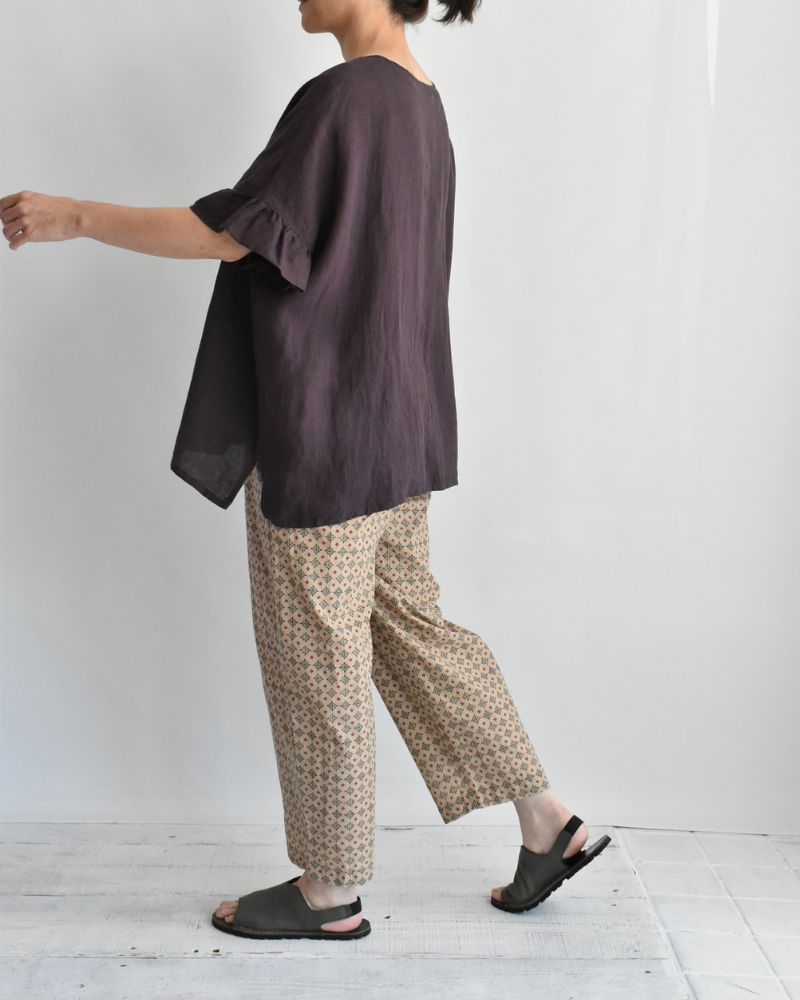 Frill Top Blouse in Brown