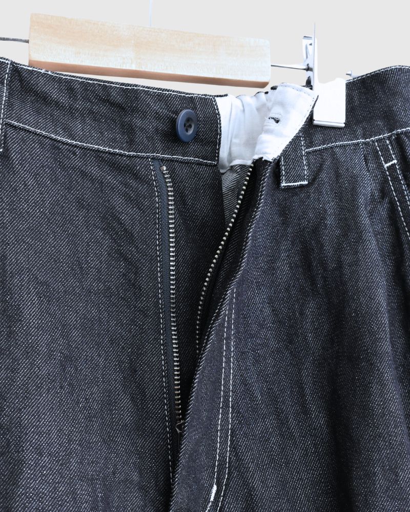 Cocoon Tapered Pants (DENIM) in Indigo