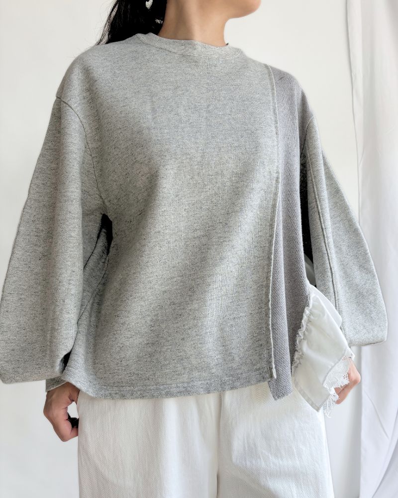 Assymetry Frill Sweat Shirt in Gray