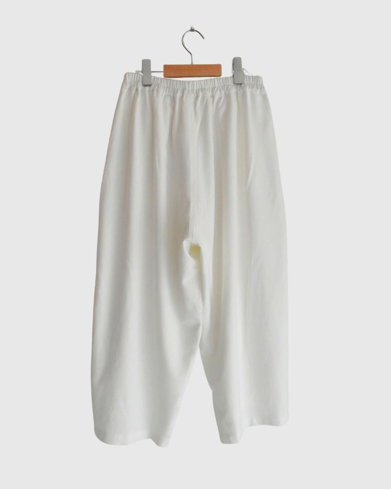 Loose silhouette easy pants 'PESH TR' in OffWhite