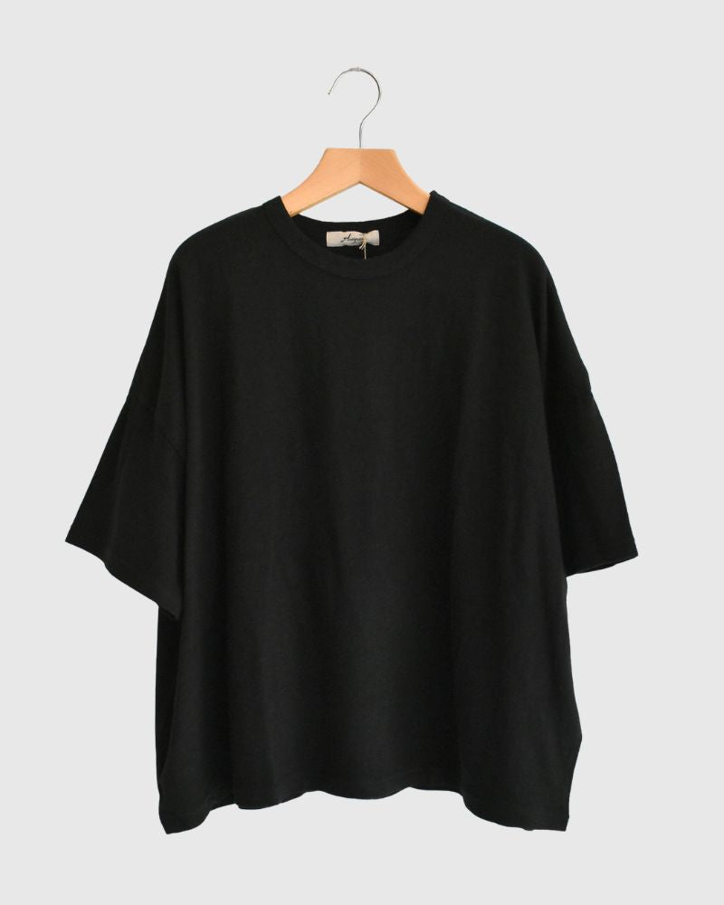 Wide T-shirt in Black