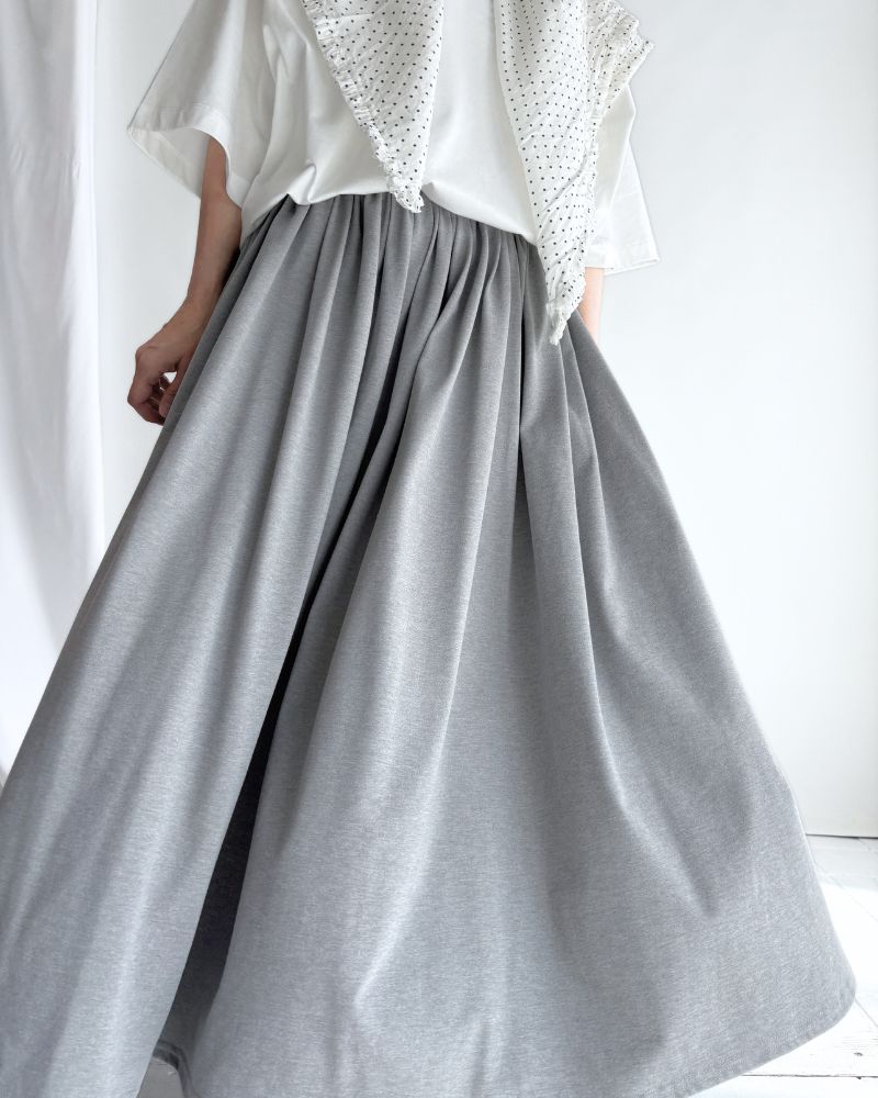 UV Protection Gathered Skirt in Gray