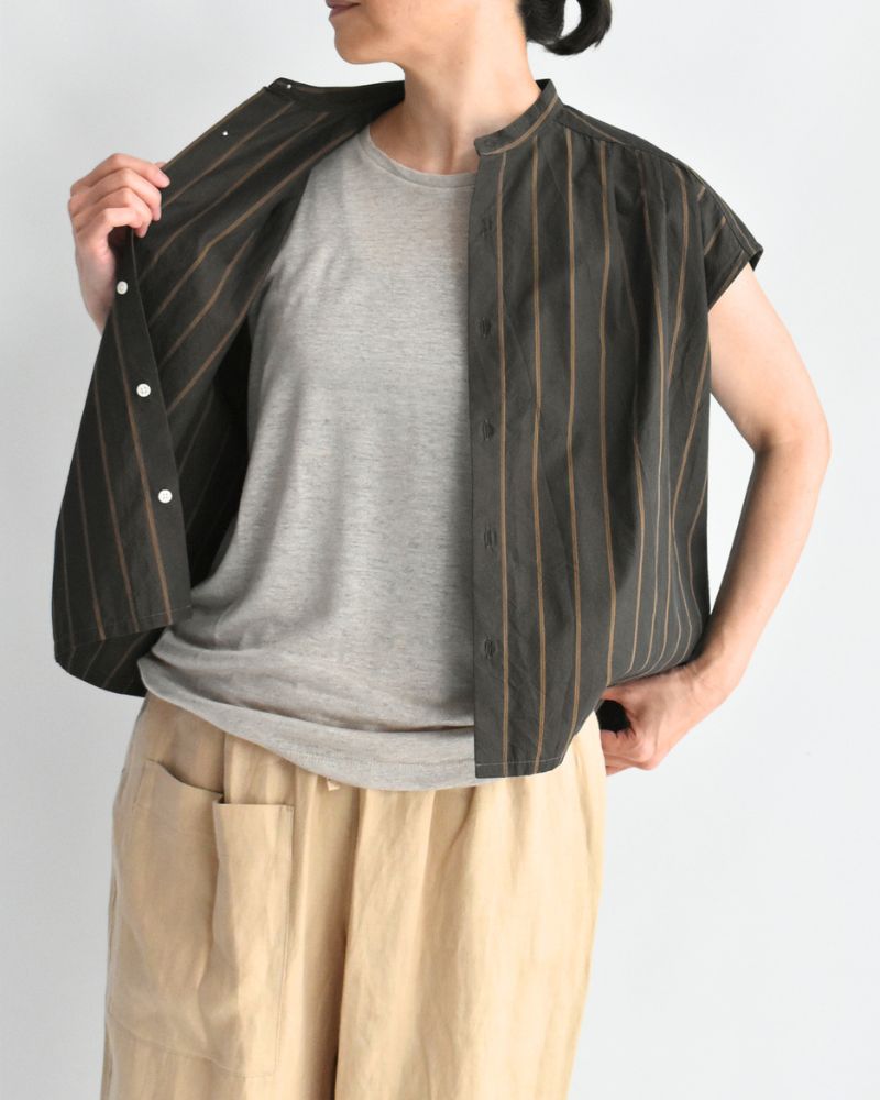 Crewneck Sleeveless T-Shirt in Natural