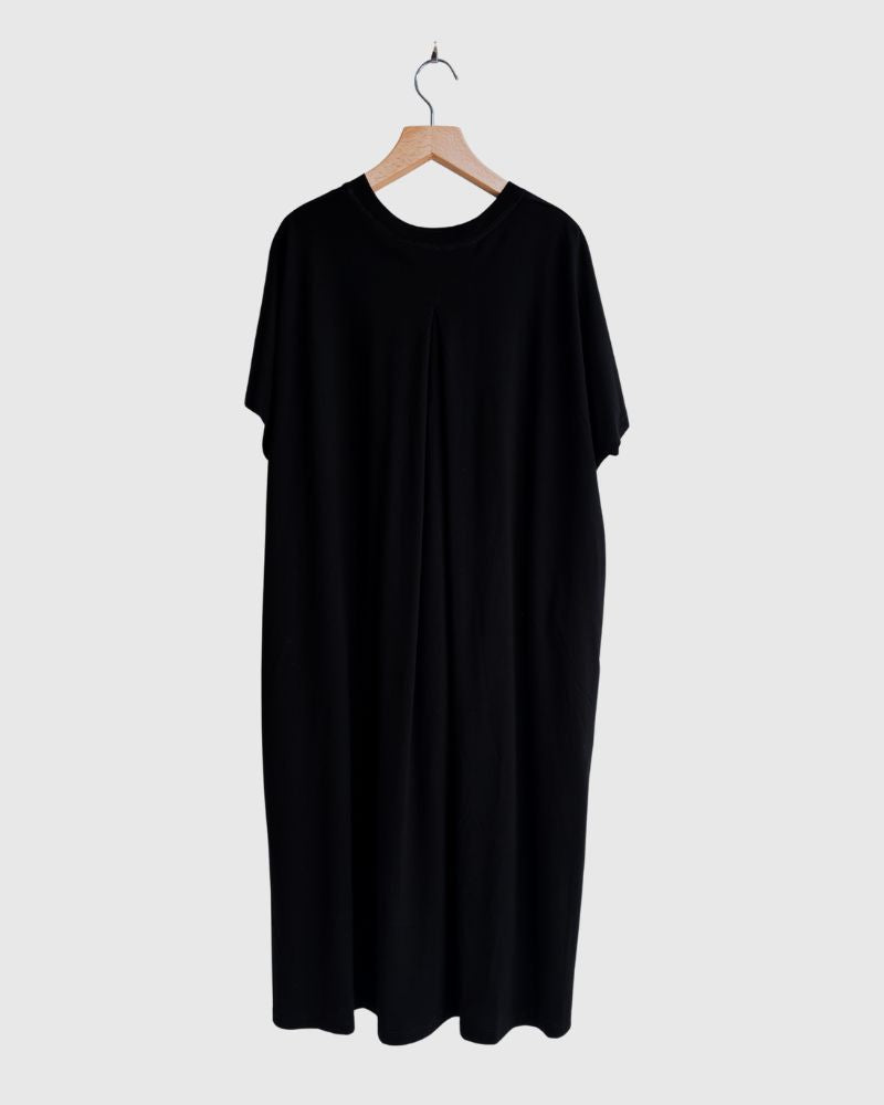 Crew Neck Tuck Dress in Black