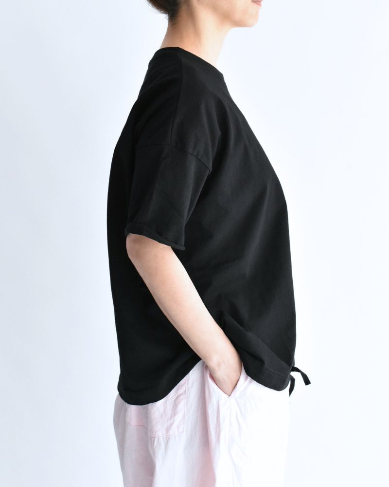 Half-Sleeve Drawstring T-shirt in Black