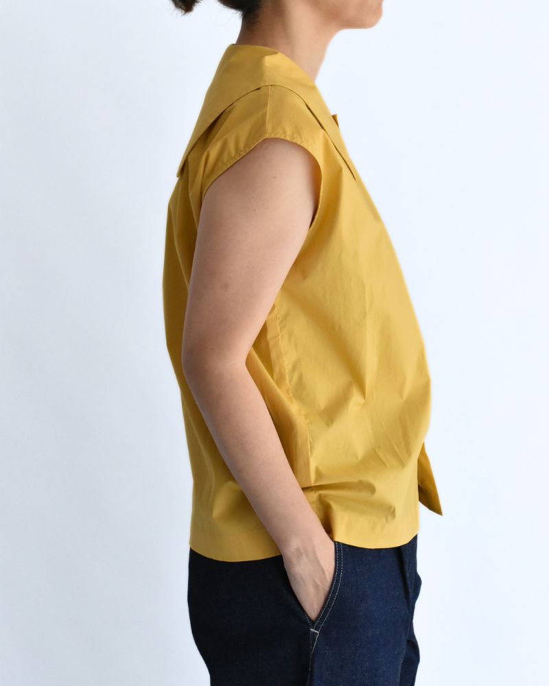 LALA-POPLIN Sleeveless Blouse in Yellow