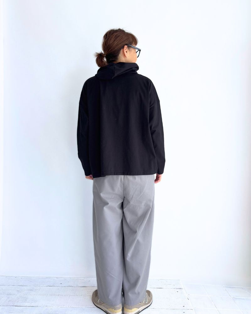 Drawstring Hoodie Pullover in Black