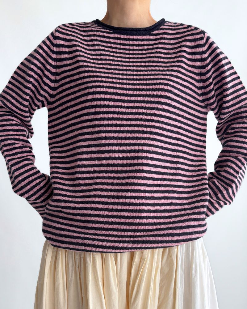 Border knit pullover in Pink/Navy