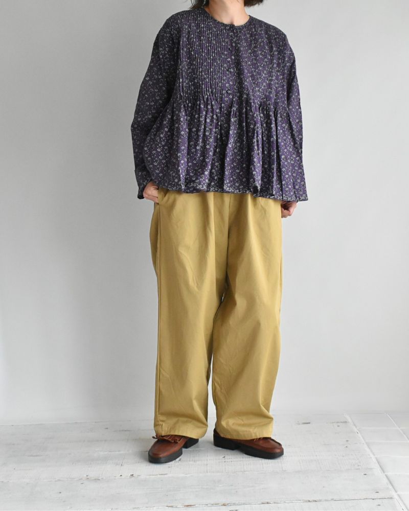 Crew-Neck Button Shirt with Pintuck in Purple