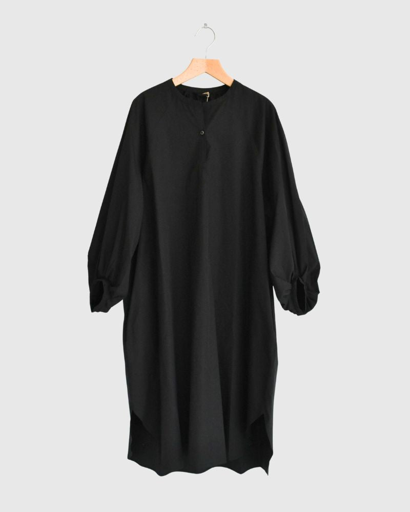 Balloon Sleeve Midi Dress in Black