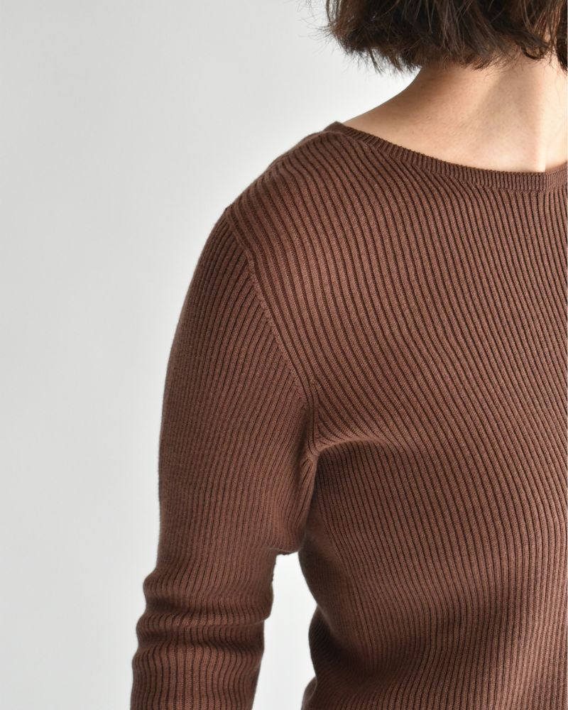 JAPAN WHOLEGARMENT Rib Knit Pullover in Brown