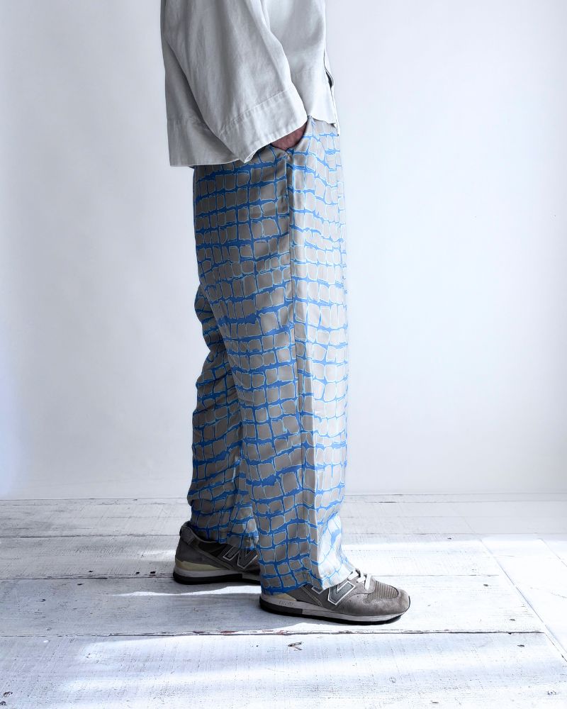 Cobblestone Pattern Easy Pants in SaxBeige