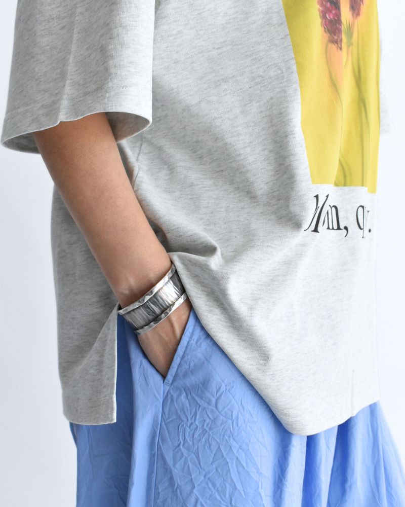 2-Way Graphic Print T-shirt in AshGray