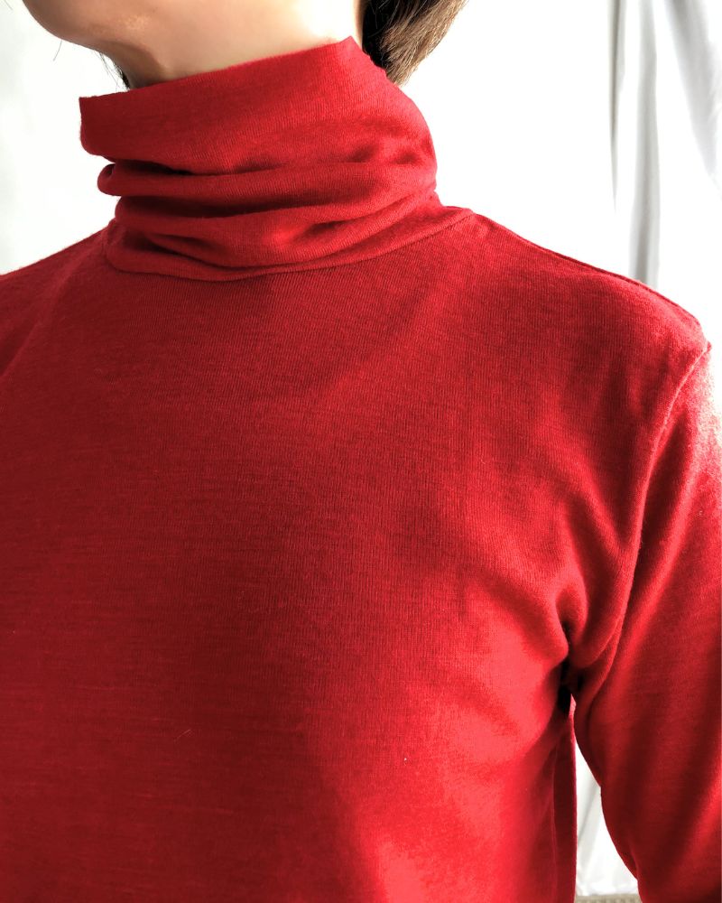 Slim fit high neck in Red