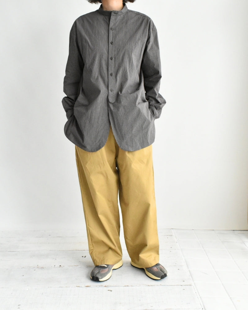 Utility Band Collar Shirt in BrownGingham