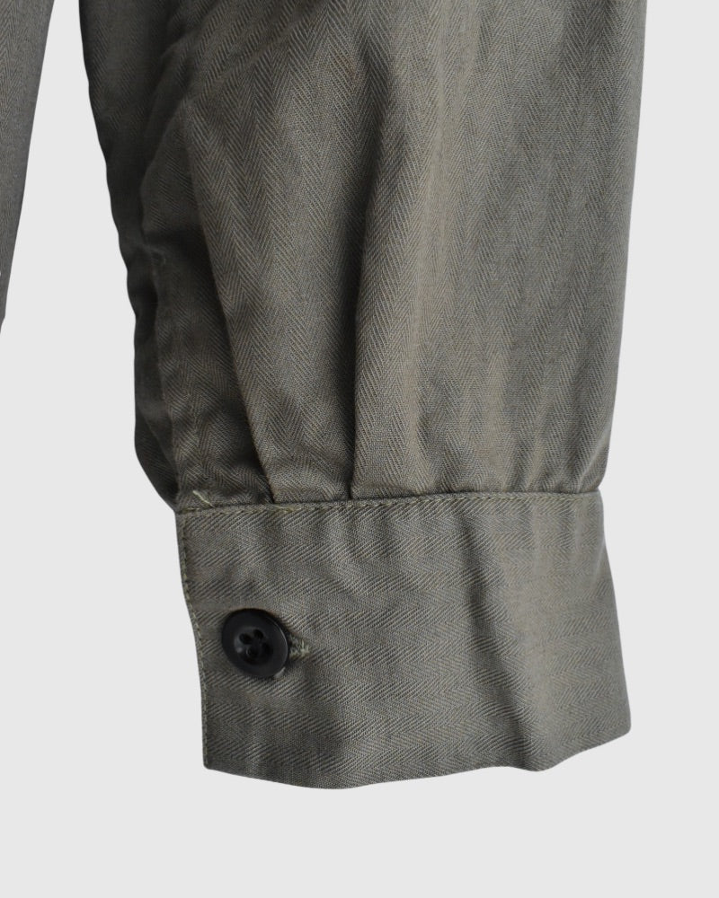 COTTON HERRINGBONE WASH HENRY NECK SHIRT in KhakiHerringbone