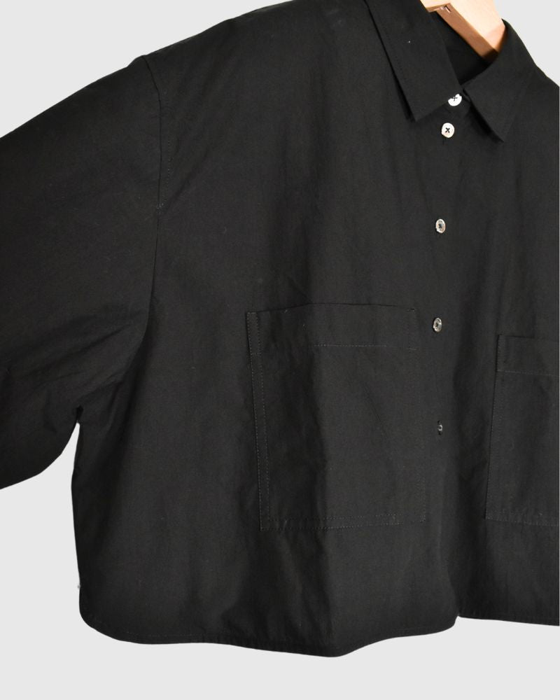 Cropped Shirt in Black