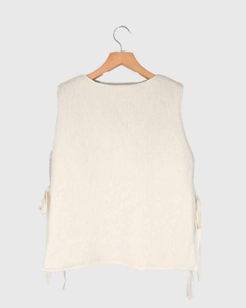 LIBERTY LINING STRING KNIT VEST in Milk