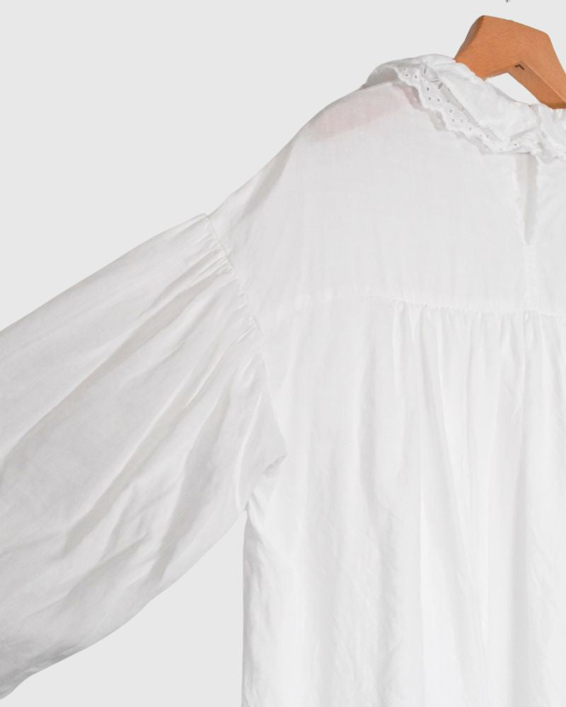 DOUBLE FRILL SCALLOPED COLLAR BLOUSE in PureWhite