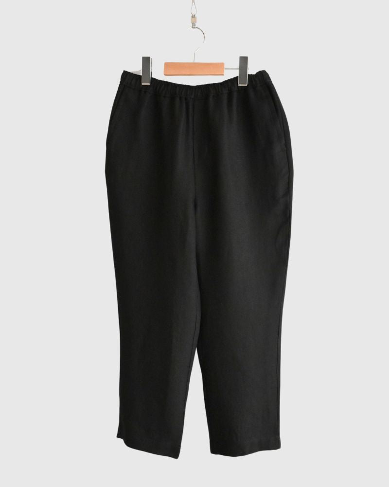 LINEN TWILL EASY TAPERED PANTS in Black