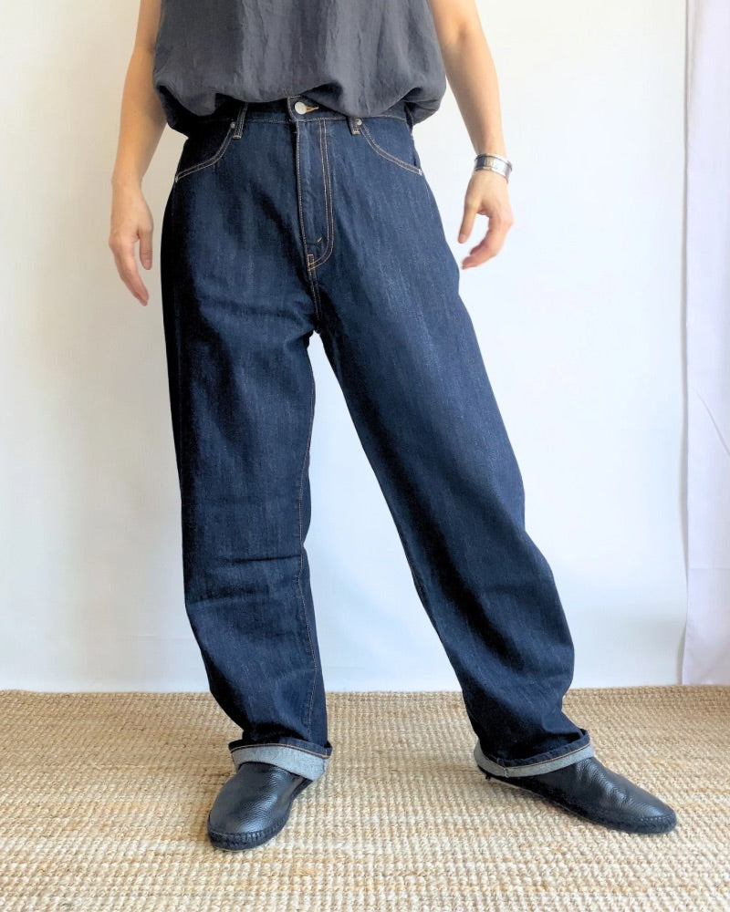 WIDE STRAIGHT DENIM'VEY' in One Wash