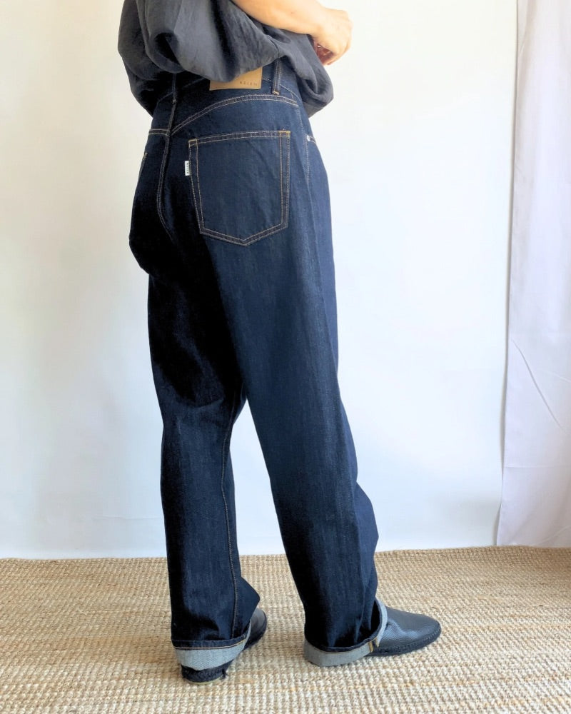 WIDE STRAIGHT DENIM'VEY' in One Wash