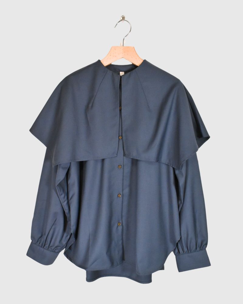 FLAP DESIGN BLOUSE 'FURE' in BlueGray