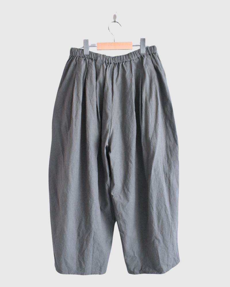 CAMILLE CANVAS TUCK PANTS in Gray