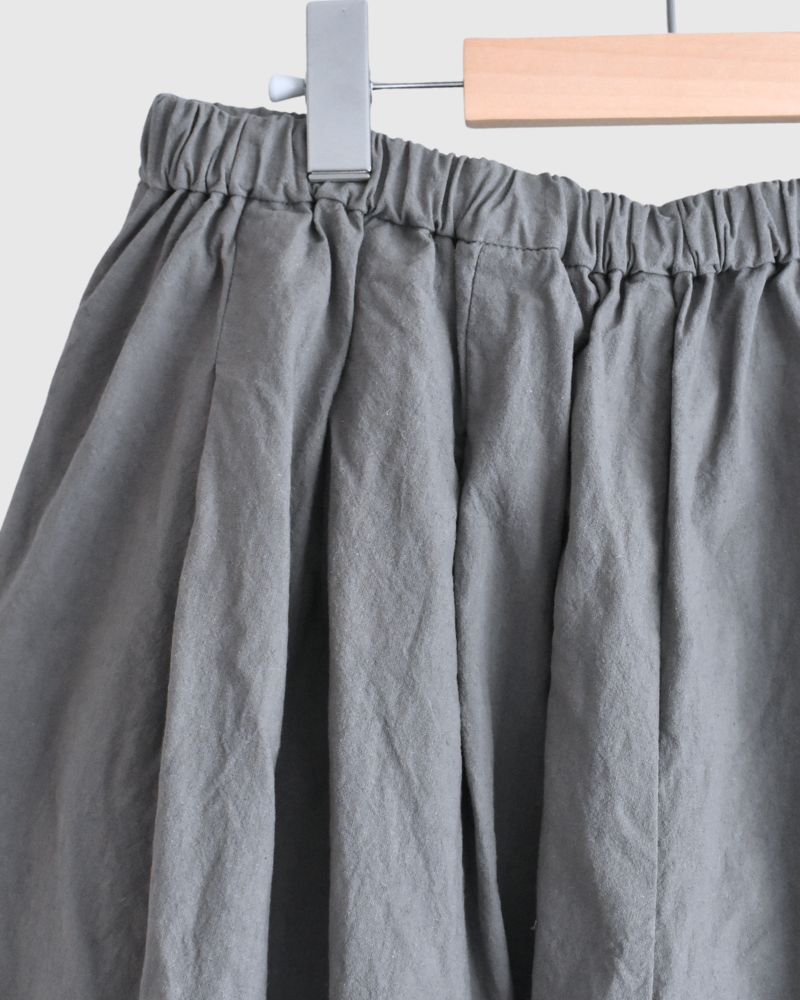 CAMILLE CANVAS TUCK PANTS in Gray