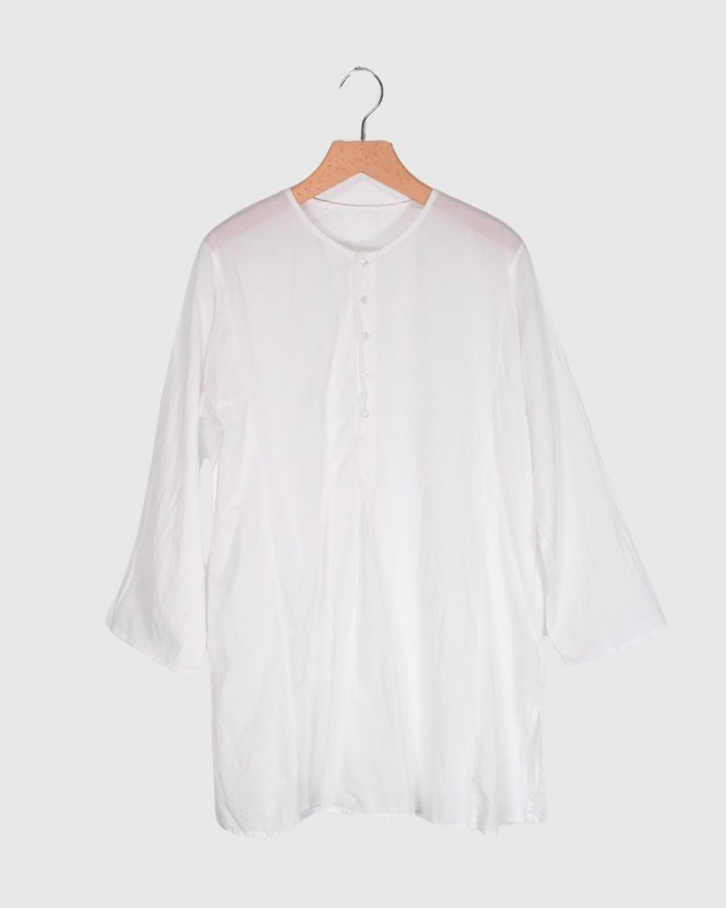 Side-Switching Shirt in White