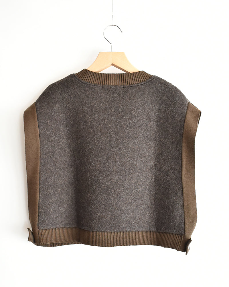 Herringbone Knit Short Vest in Brown