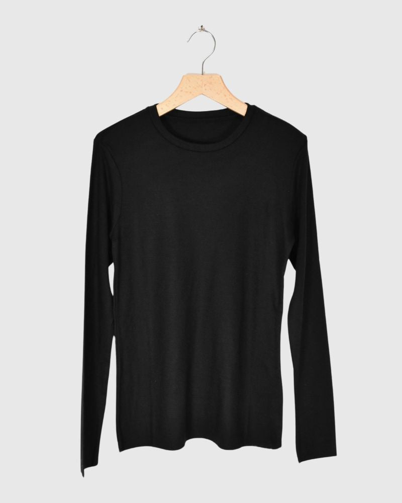 Slim fit crew neck in Black