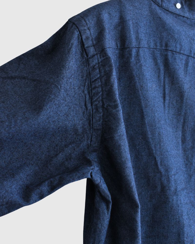 INDIGO Classic Fit Shirt in Indigo