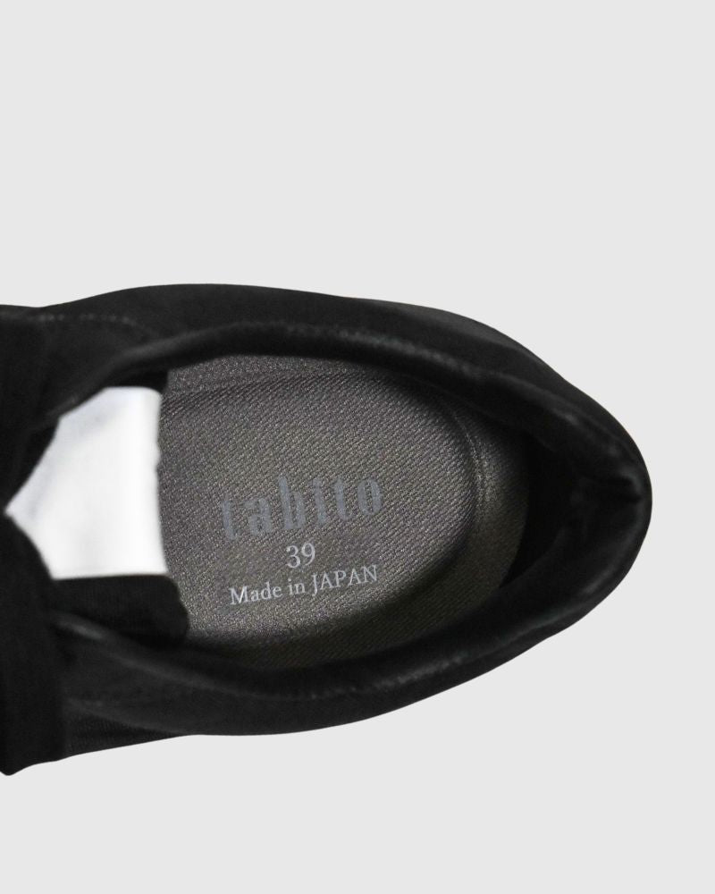 Tabi Trainer Airbag in Black