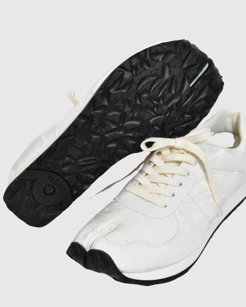 Tabi Trainer Airbag in White