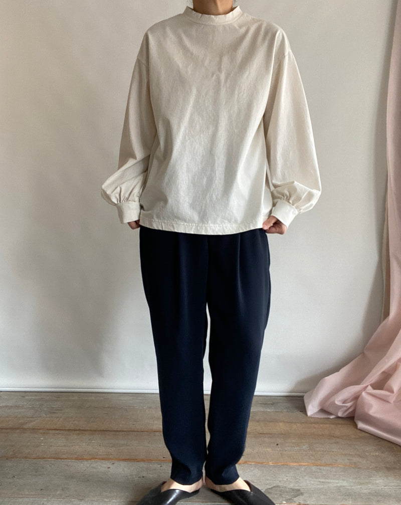 Heavy cotton sheeting pullover